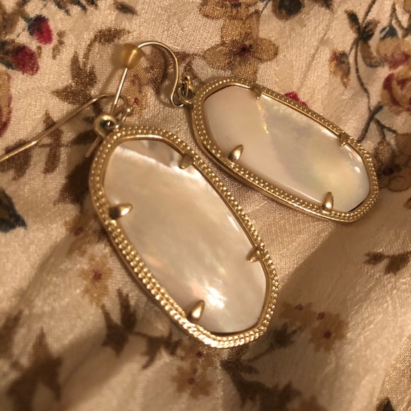 Kendra Scott Earrings - Picture 3 of 3